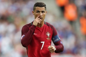 开云体育2026-班凯罗展现巨星价值，新疆队冲垮广东队，当个人英雄主义撞碎体系高墙