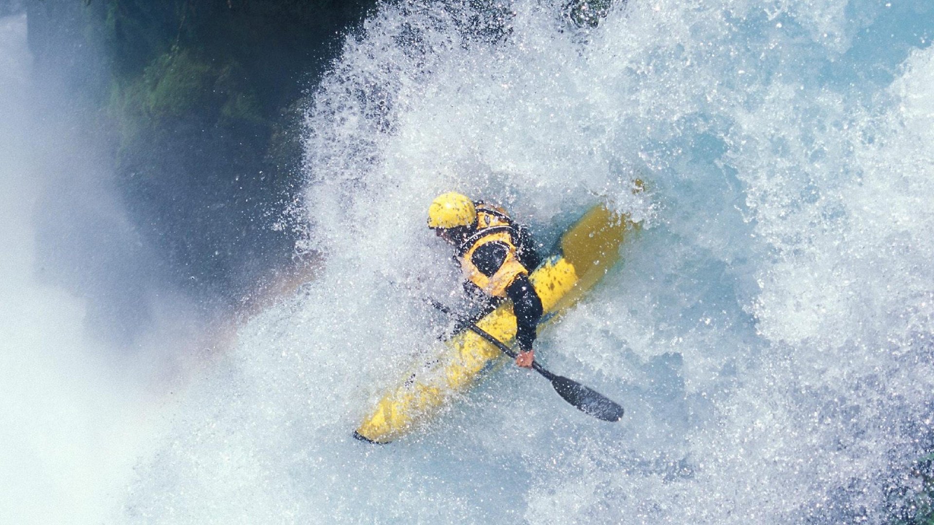 福克斯关键回合不手软，猛龙硬仗撕碎北京队不败金身