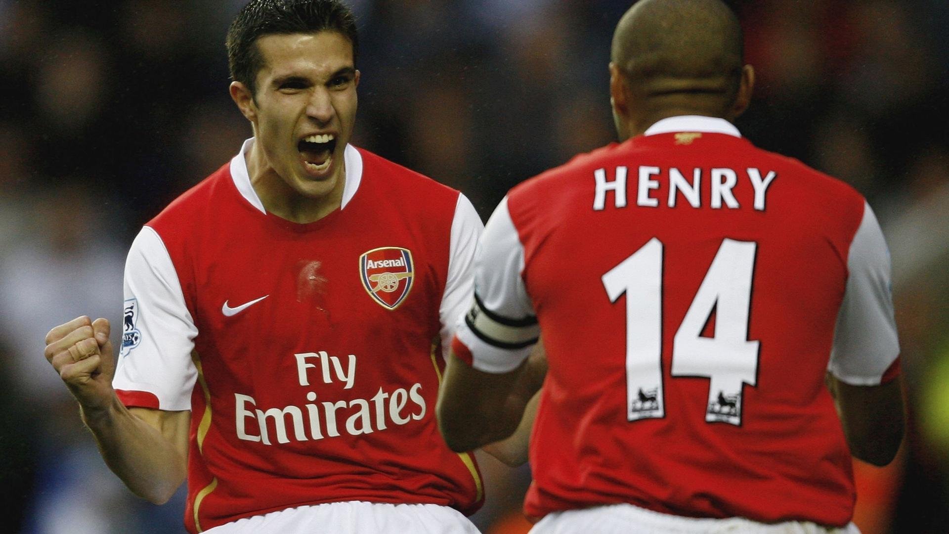 加纳封锁瑞士，当政治铁幕降落在欧冠绿茵场